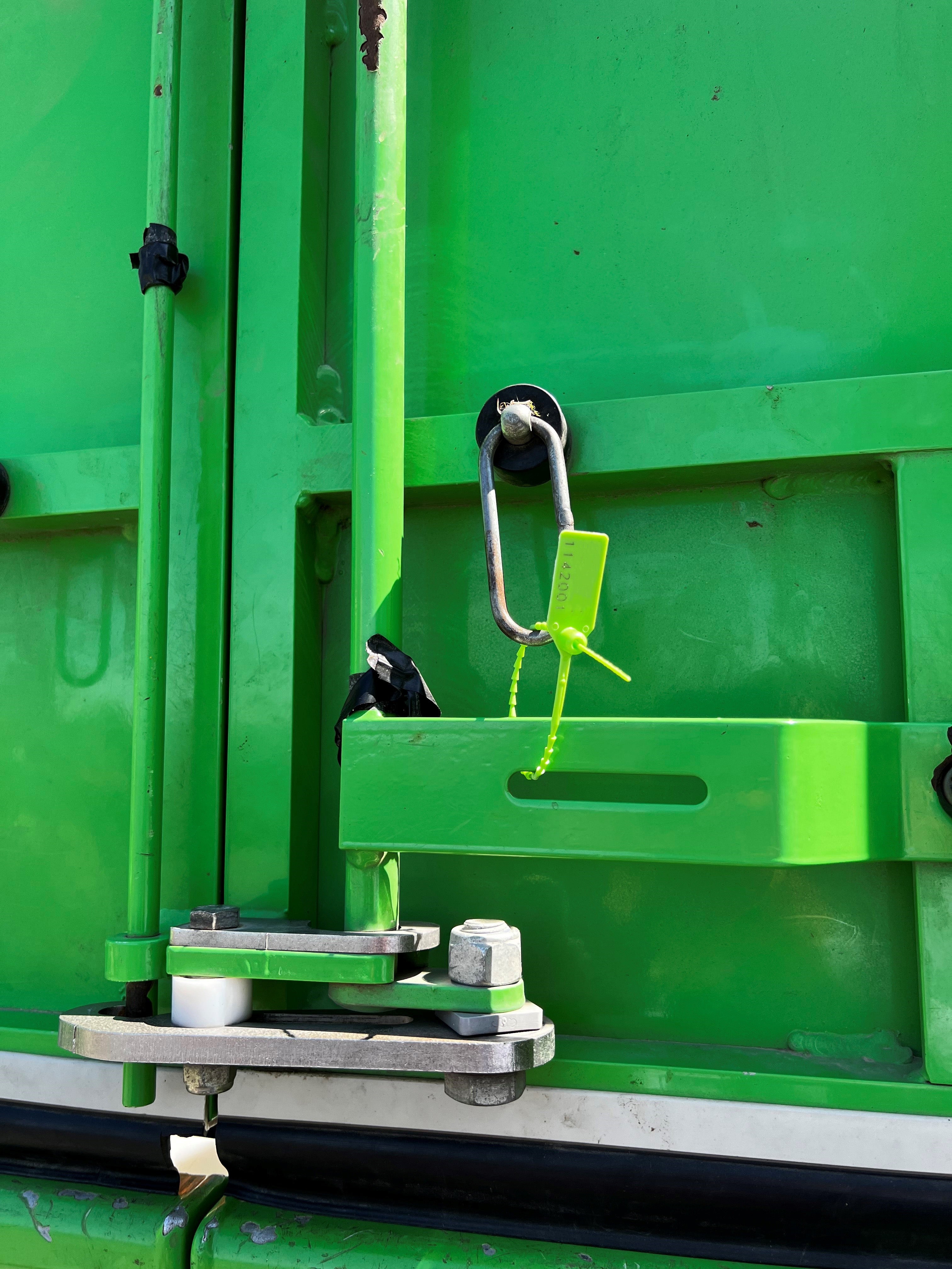 Scellé de sécurité à tige crantée verte